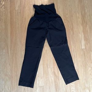 A Pea In The Pod Maternity black pants. Black. Size XS Short. Bi-stretch.
